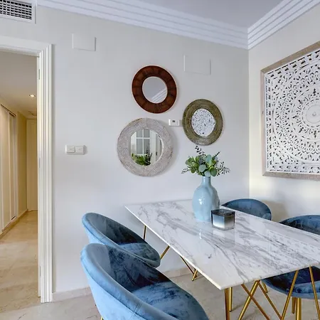 Apartment Lujo En Banana Primera Linea De Playa Marbella